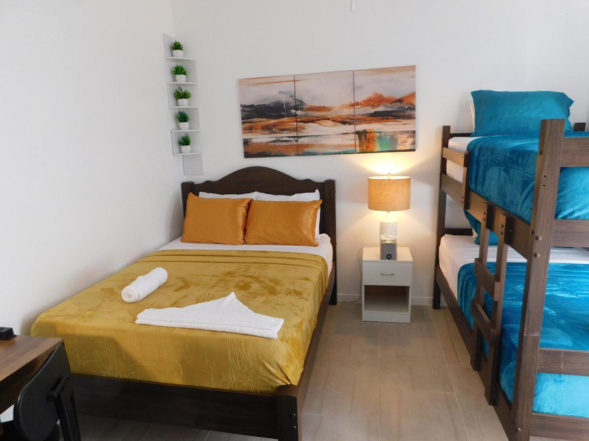 Sunset 205, Sleeps Six, Next Door To The Pool, 100M To The Beach! 哈科 外观 照片