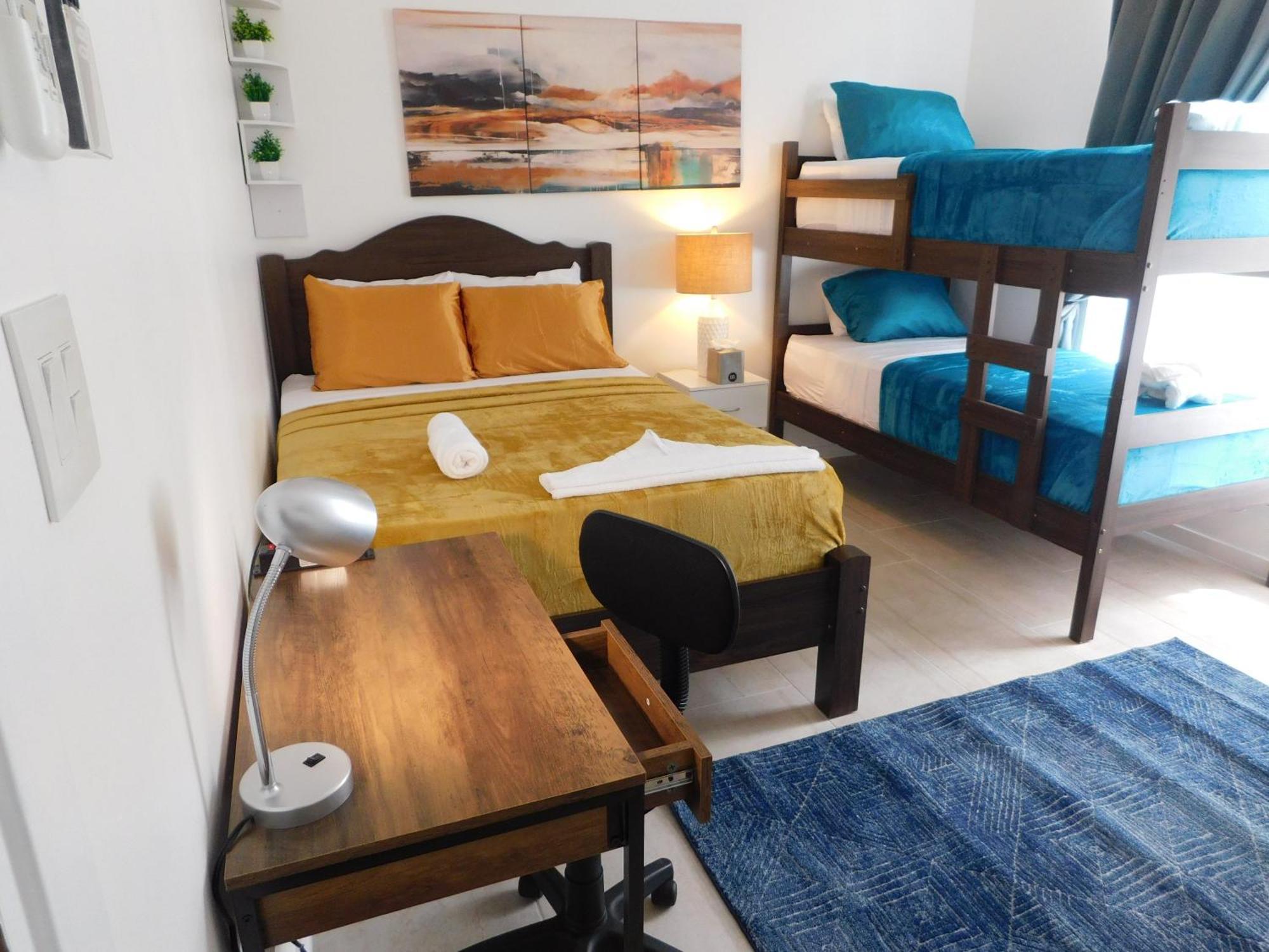 Sunset 205, Sleeps Six, Next Door To The Pool, 100M To The Beach! 哈科 外观 照片