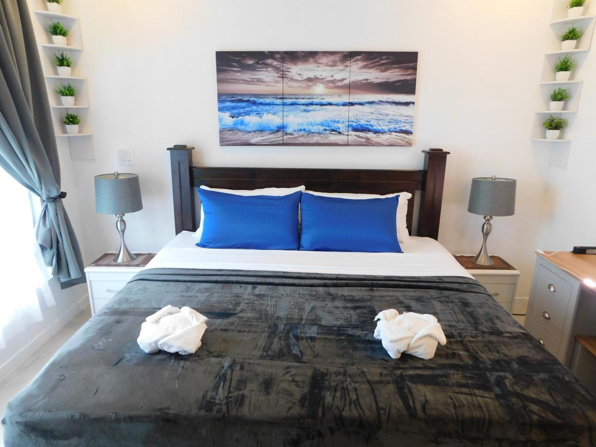 Sunset 205, Sleeps Six, Next Door To The Pool, 100M To The Beach! 哈科 外观 照片